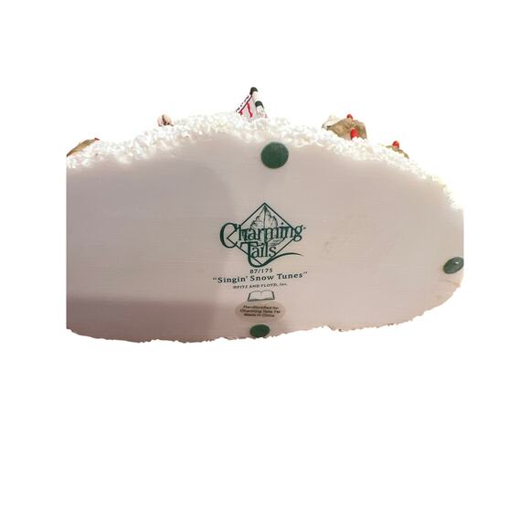 “Singin' Snow Tunes" figurine from the Charming Tails collection by Fitz & Floyd - Picture 3 of 6